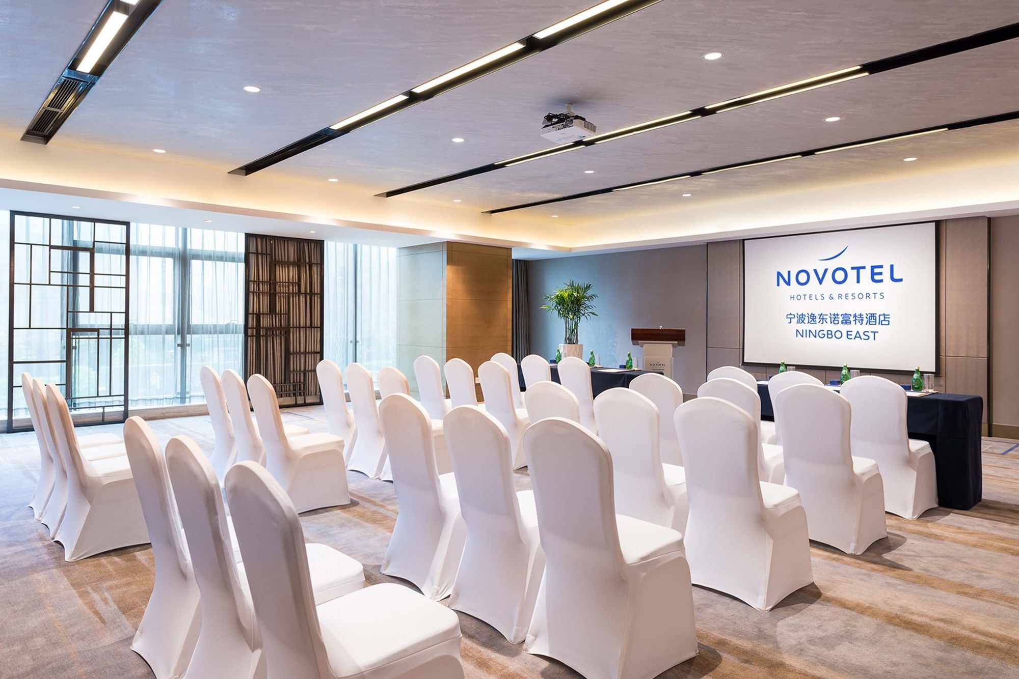Novotel Ningbo East מראה חיצוני תמונה